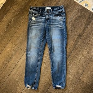 BKE  Stella mid-rise cropped jeans. Size 28